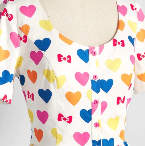 Modcloth x Hello Kitty heart dress - Picture 2 of 4
